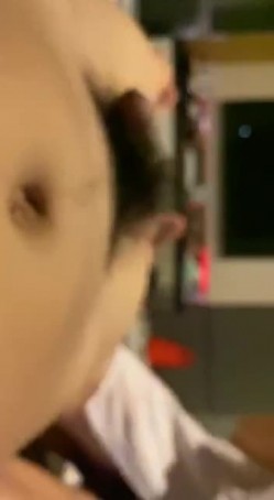 大神金三角叫高端外援美女，脸蛋身材了得，简短英语交流，这妞骑乘功夫很熘呀，坐得大神好爽劲！ 截图6