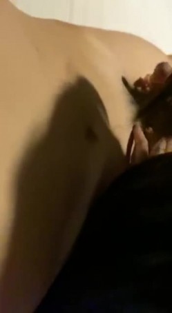 大神金三角叫高端外援美女，脸蛋身材了得，简短英语交流，这妞骑乘功夫很熘呀，坐得大神好爽劲！ 截图7