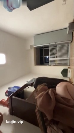 大神约炮高价泄密，【核弹】，清纯04年小妹妹，完整版约啪3，露脸三点都很粉超赞 截图12