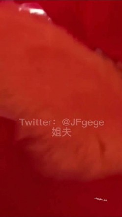 【牛逼性神 ️重磅首发】微博海归大神『性学先生』性爱教父新作 后入极品巨臀女神 爆操内射 饱满鲍鱼屄 第三弹 截图6