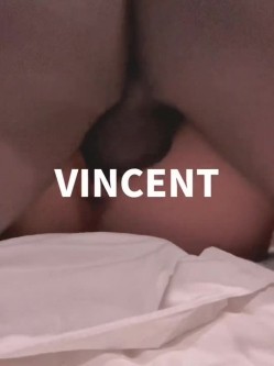 顶级绿帽淫妻大神【vincentxxbb】淫乱群P小娇妻，直击顶级淫乱现场！超淫乱对白，相当震撼 截图4