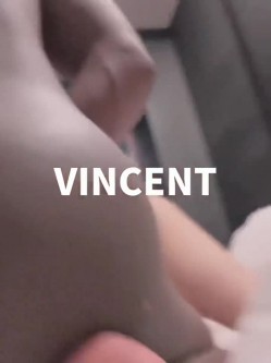 顶级绿帽淫妻大神【vincentxxbb】淫乱群P小娇妻，直击顶级淫乱现场！超淫乱对白，相当震撼 截图9