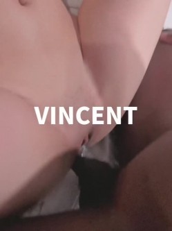 顶级绿帽淫妻大神【vincentxxbb】淫乱群P小娇妻，直击顶级淫乱现场！超淫乱对白，相当震撼 截图16