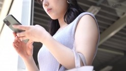 STARS-918 芸能人初即ハメ 私のソクバッキー彼氏が絶倫すぎていつでもどこでもすぐ勃起チンチンを挿れようとしてくる 小湊よつ葉 截图8