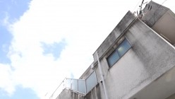 STARS-918 芸能人初即ハメ 私のソクバッキー彼氏が絶倫すぎていつでもどこでもすぐ勃起チンチンを挿れようとしてくる 小湊よつ葉 截图15