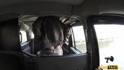 [FakeTaxi] Chantelle Fox (Horny local gets deep anal fucking - 13.03.16) rq (720p).mp4 截图9