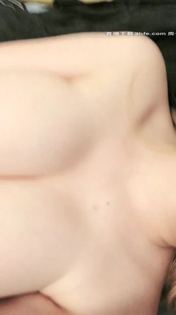 大奶子女仆草莓熊情趣装大屁股无线诱惑，撅着屁股被后入爆草淫水好多无套抽插，口交带淫水的鸡巴真刺激 截图15
