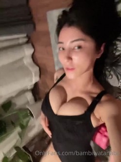 天然巨乳女神，号称第一美臀【渡辺万美】视图福利，一对车大灯又软又弹 截图1