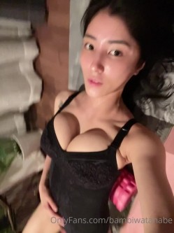 天然巨乳女神，号称第一美臀【渡辺万美】视图福利，一对车大灯又软又弹 截图8