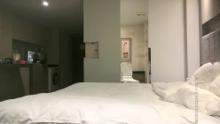 探花朗李寻欢_第二场制服装美女外围，撅屁股口交，啪啪干完休息下，镜头前草嘴床边继续干 截图1