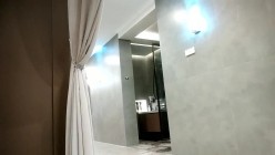 女偷拍大神潜入国内洗浴会所四处游走偷拍戏水沐浴更衣偷拍附近高校几个青春学妹 截图6