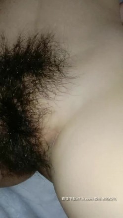 堂弟出差 禁不住诱惑把合租的堂弟老婆给操了 人骚逼紧活儿真不错 骑上面猛摇 骚的一逼 无套干骚逼 高清源码录制 截图15