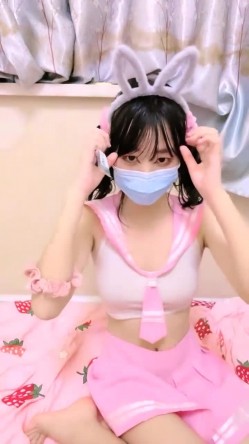 二次元，大长腿，【大白兔柳岩】，新人下海，学妹挺可爱，~少女的肉体总是那么美，那么诱人 截图10