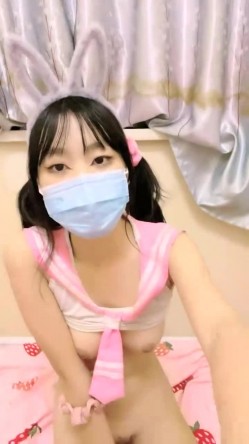 二次元，大长腿，【大白兔柳岩】，新人下海，学妹挺可爱，~少女的肉体总是那么美，那么诱人 截图11