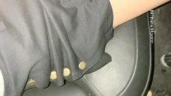小少妇跟渣男小哥出来过520.深夜玩个车震，在车里给小哥哥各种舔鸡巴，压在身下无套抽插浪荡呻吟不要错过 截图14