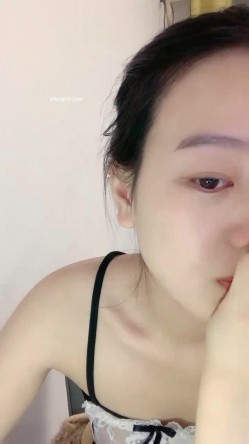 重磅~【露儿妹妹】校花级绿播下海~学生装透明蕾丝~撸翻天~！~清纯乖巧，粉嘟嘟，挺良心的一个主播 截图3