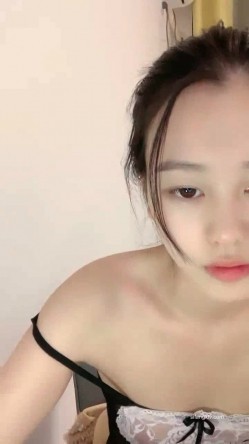 重磅~【露儿妹妹】校花级绿播下海~学生装透明蕾丝~撸翻天~！~清纯乖巧，粉嘟嘟，挺良心的一个主播 截图16