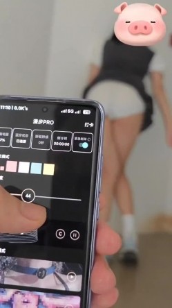 推特极品反差女老师【最美宝儿】绿帽癖，身材无敌凹凸有致，喜欢邀单男3P各种淫乱 截图15