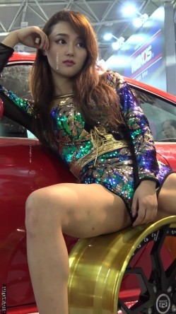 【车模】车展偷拍模特 车模 角度刁钻，全方位视角 截图3