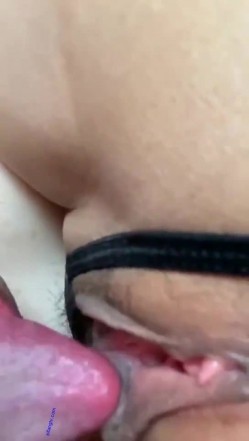 露脸白富美与富豪男日常性爱自拍流出 截图11