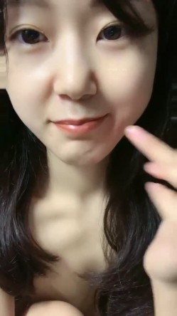 主打的就是一个真实感，【极品御姐】【软软的奶糕】合集，贤淑良家小姐姐，独居日常，洗澡撒尿自慰，全方位展示 截图4