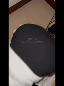 圣诞狂欢 Cindy腿腿 国产极品人气TS，长相清纯身材一流，一双纤细的大长腿，不输任何女人 截图15