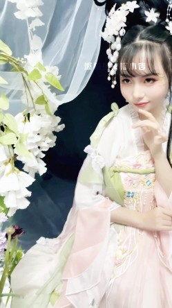 稀有露脸 高端ACG业界女神爆机少女 喵小吉 古装汉服《花间集》诱人胴体美不胜收 古代青楼达官贵人的玩物 截图1