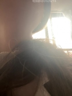 ️极品眼镜骚妹【xiaomugouya】非常反差的肥臀眼镜妹子白丝黑丝跳蛋自慰 截图4