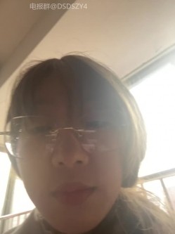 ️极品眼镜骚妹【xiaomugouya】非常反差的肥臀眼镜妹子白丝黑丝跳蛋自慰 截图6