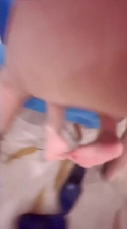 精致校花级小妹妹三洞齐开，紧致爽滑的屁眼被大肉棒操到合不拢，被操的骚叫不停，声音动听 截图7