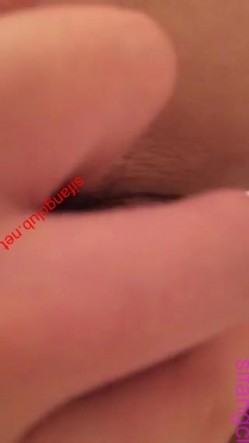 【经典流出泄密】清纯的外表下隐藏着一颗骚动的心 原版高清 截图7