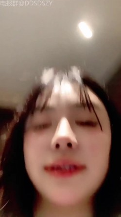 ️天然核弹爆乳女神！揉奶诱惑【炸土豆】完美颜值~淫液拉丝跳蛋自慰 截图3