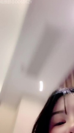 ️天然核弹爆乳女神！揉奶诱惑【炸土豆】完美颜值~淫液拉丝跳蛋自慰 截图11