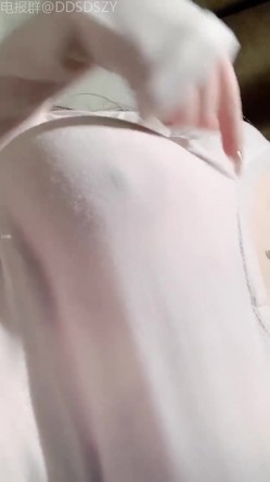 ️天然核弹爆乳女神！揉奶诱惑【炸土豆】完美颜值~淫液拉丝跳蛋自慰 截图15