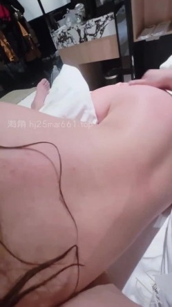 乱伦大神【内心中的黑暗之神】钻石贴，送做老师的妹妹去学校，在她教学楼后面宾馆无套乱伦 截图4