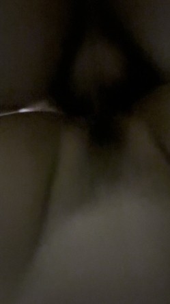 长发甜美眼镜纯情小姐姐露脸啪啪性爱自拍，生活照与吃鸡视频对比好反差 截图9