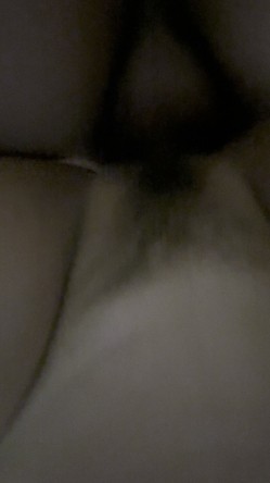 长发甜美眼镜纯情小姐姐露脸啪啪性爱自拍，生活照与吃鸡视频对比好反差 截图16