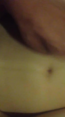 与怀孕两个月的人妻开房偷情露脸自拍 怀孕了性欲就是强烈 没搞几下就水汪汪了 国语对白 截图10