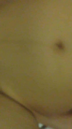 与怀孕两个月的人妻开房偷情露脸自拍 怀孕了性欲就是强烈 没搞几下就水汪汪了 国语对白 截图15