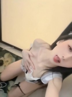 超高颜值绿茶主播【提莫的_原昵称甜桃11】高价福利视频 多种制服自慰啪啪 截图12