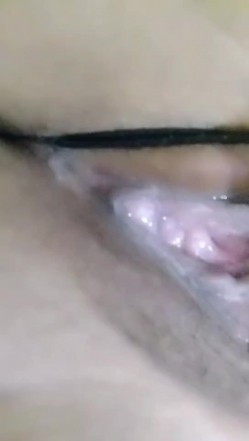 抖音 川云混血女(乡村胖表妹)】超级巨乳，胖妹妹道具自慰，裸舞，观音坐莲蹂躏大哥的小牙签 截图7