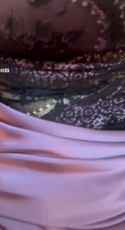 约啪大神【夜勃】付费群 原版啪啪 妹子好骚11V，美女身材好，逼逼美，黑丝口爆颜射，操不停 截图3