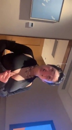 极品少妇熟女风韵犹存美妇 ️徐阿姨酒店与情人啪啪口交足交发出啵啵的淫荡声音 很是淫荡 截图9