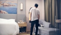 【七天极品探花】 极品大胸外围小姐姐再返场，乳浪翻滚风骚尤物，性欲旺盛骚叫连连，劲爆刺激撸管必备 截图2