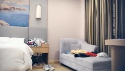 【七天极品探花】 极品大胸外围小姐姐再返场，乳浪翻滚风骚尤物，性欲旺盛骚叫连连，劲爆刺激撸管必备 截图15