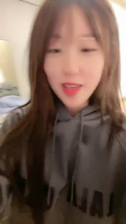 超漂亮！校花级女神~【为笨蛋争口气】扣穴自慰！爽出白浆 截图6
