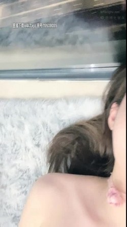 尤物尤物！顶级尤物来袭！170CM高挑的身材 大长腿搭配连体黑丝完美的圆脸 截图13