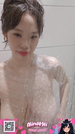 日本天然豪乳网黄「AlinaXMei」「奶龙」OF露脸性爱私拍，不脱不知道，一脱吓一跳 截图3