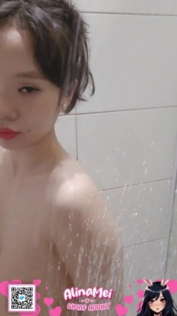日本天然豪乳网黄「AlinaXMei」「奶龙」OF露脸性爱私拍，不脱不知道，一脱吓一跳 截图12