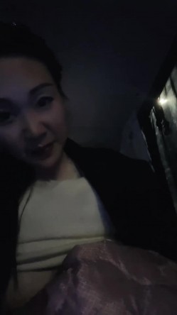 【泡泡马】白领御姐~! 白皙身材~户外刺激车震~无套啪啪 截图11